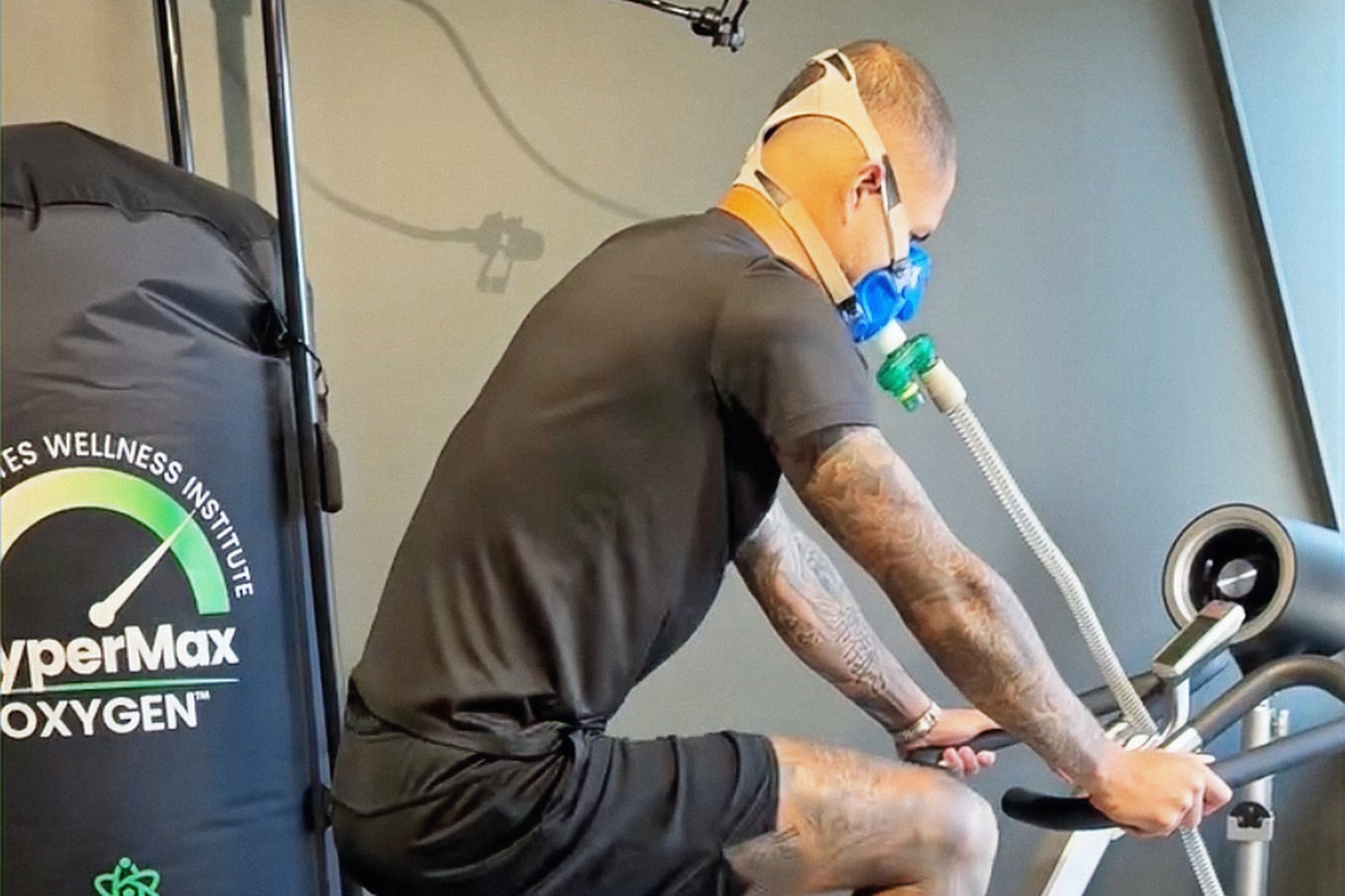 Exercise With Oxygen Therapy — the EWOT bike and oxygen reservoir at Mindbody Lounge, Victoria Park